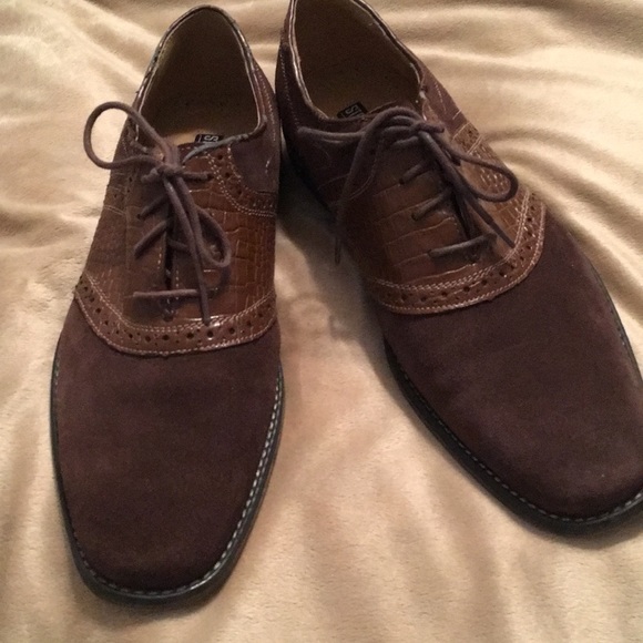 Stacy Adams Other - Stacy Adams Brown Suede Saddle Shoes